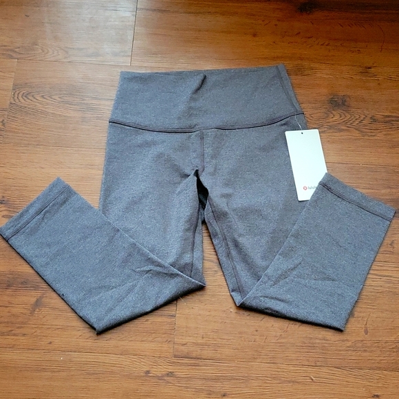 lululemon athletica Pants - NWT Lululemon Wunder Under Crop High Rise